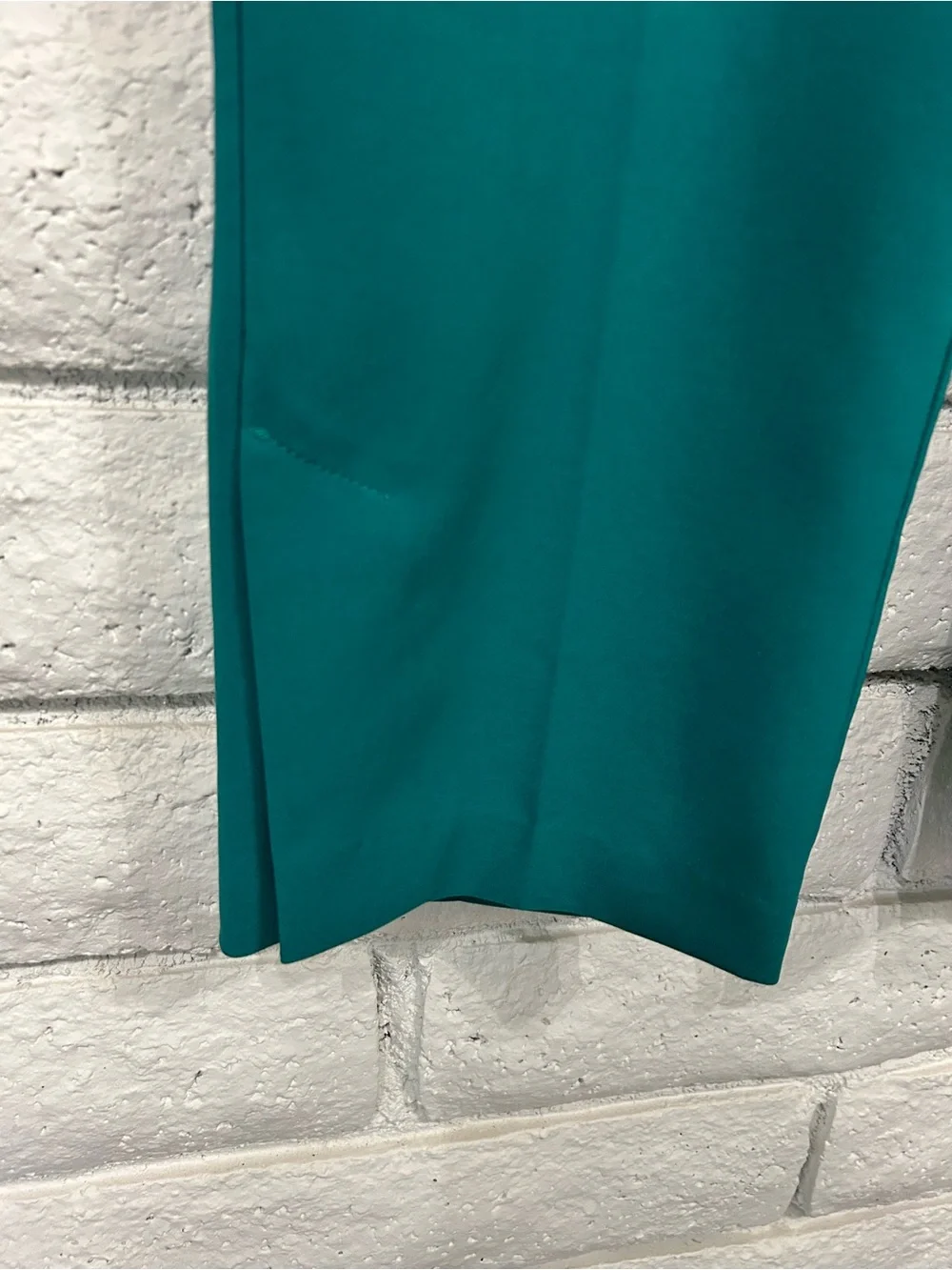 up! Emerald Green Pull-On Ankle Pants Women’s Size 6 Stretch Career Crop